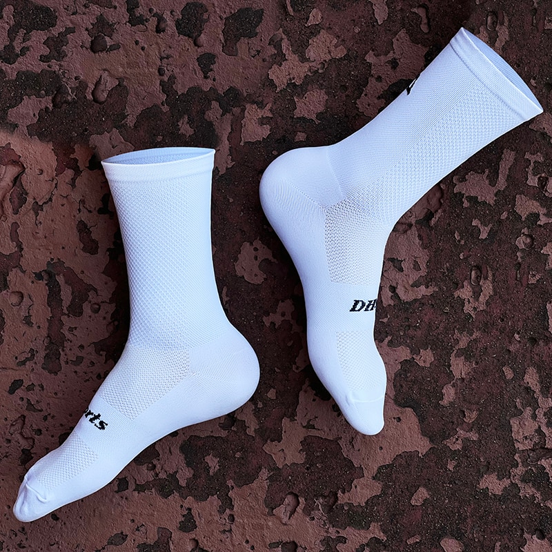 [4 ペア] DH SPORTS 夏用通気性速乾性高弾性軽量 - Sock Garter Men のレビューと価格